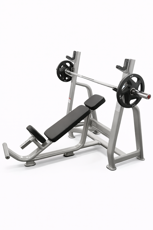 Incline Bench Press (Plate Loaded – Commercial Grade)